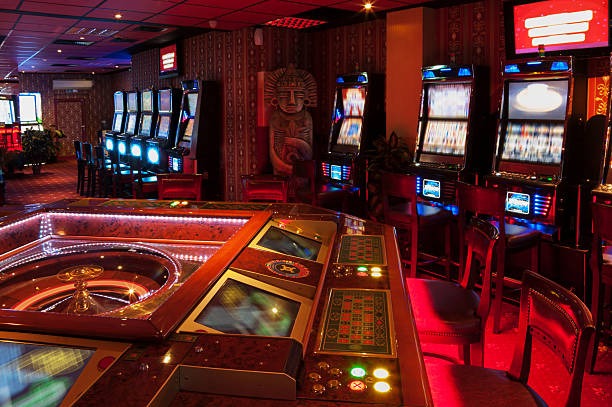 selebtoto login Wild Fireworks slot and live casino app interface on smartphone